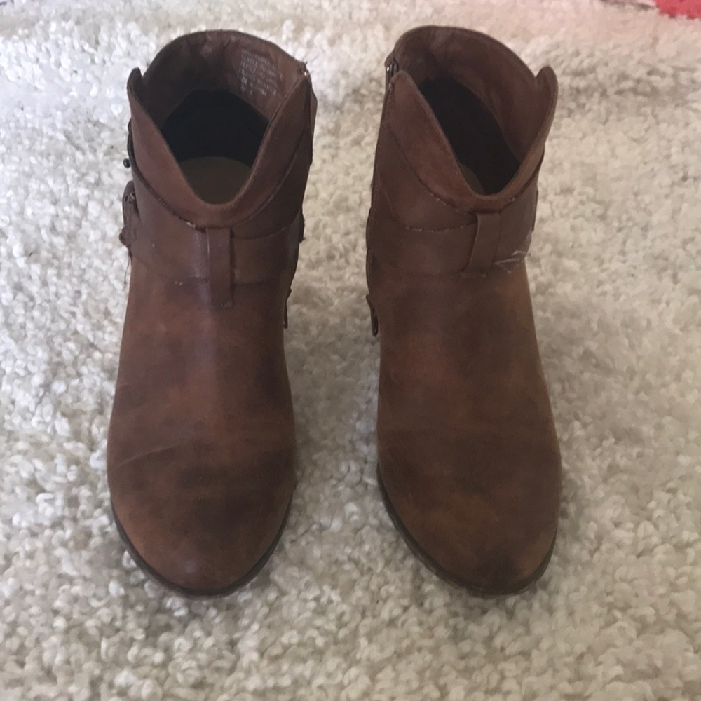 Brown ankle boots with buckle